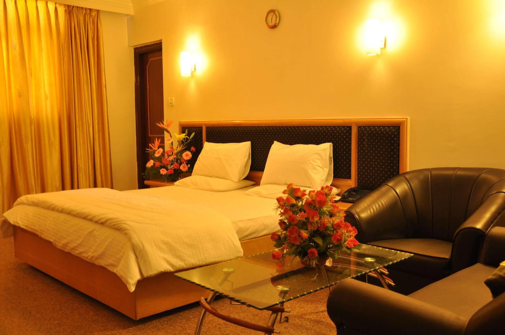 Oyo 539 Hotel Pearl Inn Bangalore Ngoại thất bức ảnh